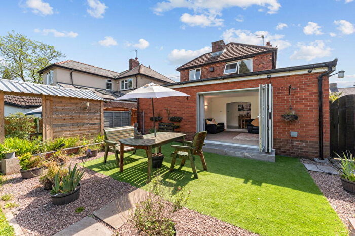 4 Bedroom Detached House For Sale In Warrington Road, Cuddington, Northwich, CW8