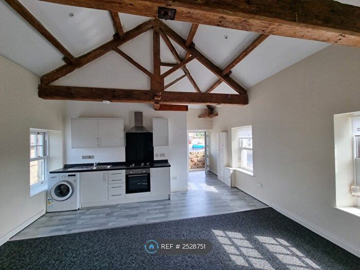 2 Bedroom Flat To Rent In Palmer Wood House, Brampton, Barnsley, S73