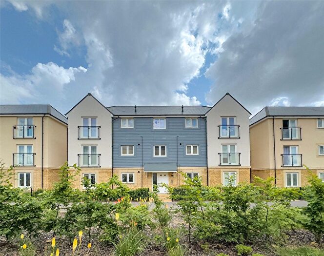 1 Bedroom Flat For Sale In Mossie Walk, Witney, Oxfordshire, OX29