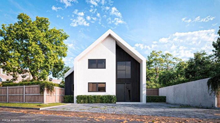4 Bedroom Detached House For Sale In Sea Lane, Hill Head, PO14