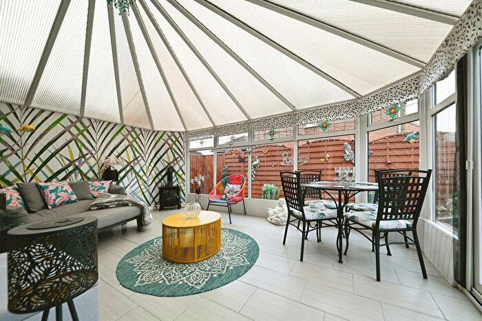 3 Bedroom Semi-Detached House For Sale In West Drove North, Walpole St. Peter, Wisbech, PE14