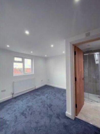 3 Bedroom Flat To Rent In Bear Road, Feltham, TW13