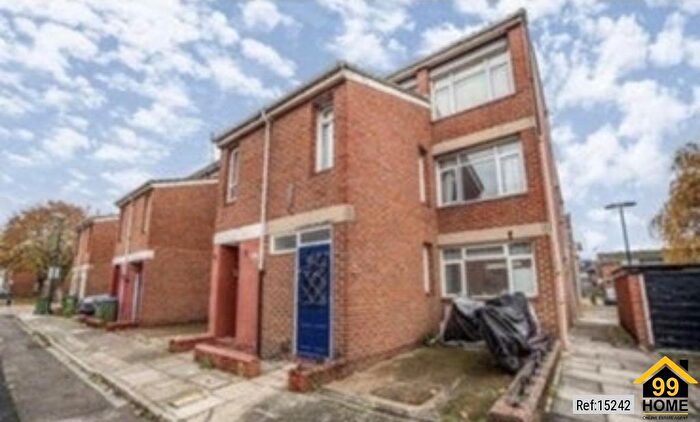 4 Bedroom Terraced House To Rent In Lenthorp Road, London, SE10