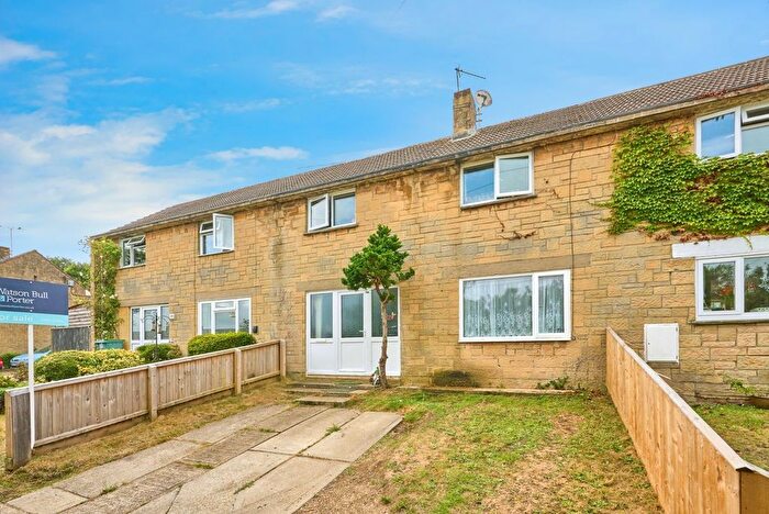 3 Bedroom Terraced House For Sale In Harris Road, Newport, Isle Of Wight, PO30