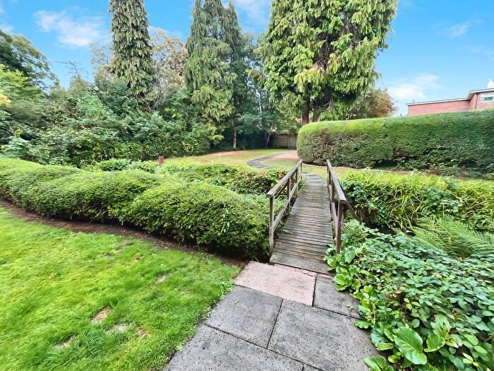 1 Bedroom Flat For Sale In Manor Road, Sutton Coldfield, B73