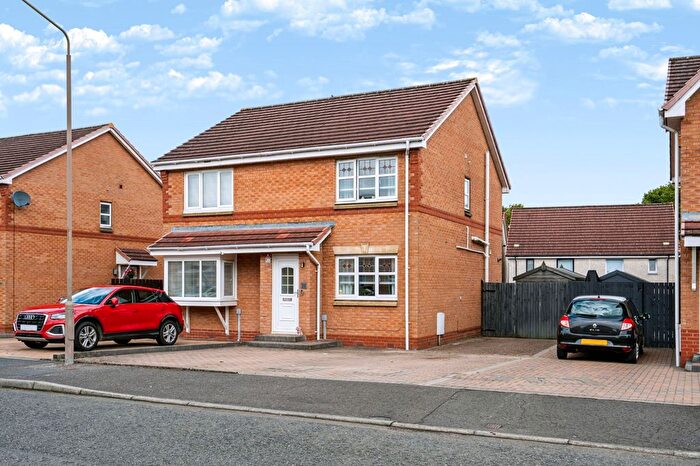 2 Bedroom Semi-Detached House For Sale In Halket Crescent, Carronshore, FK2