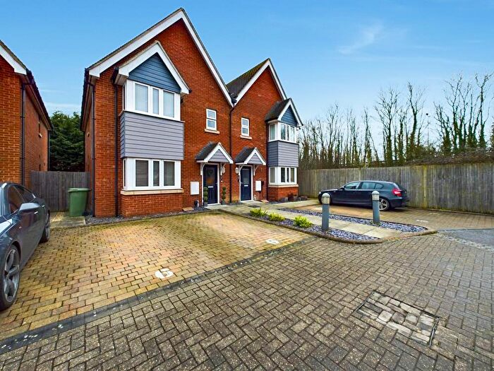 3 Bedroom Semi-Detached House For Sale In Fletcher Court, Theale, RG7