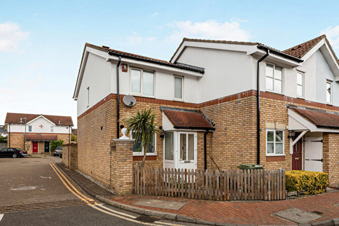 2 Bedroom House To Rent In William Street, Carshalton, SM5