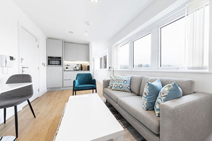 1 Bedroom Flat To Rent In Laporte Way, Luton, LU4