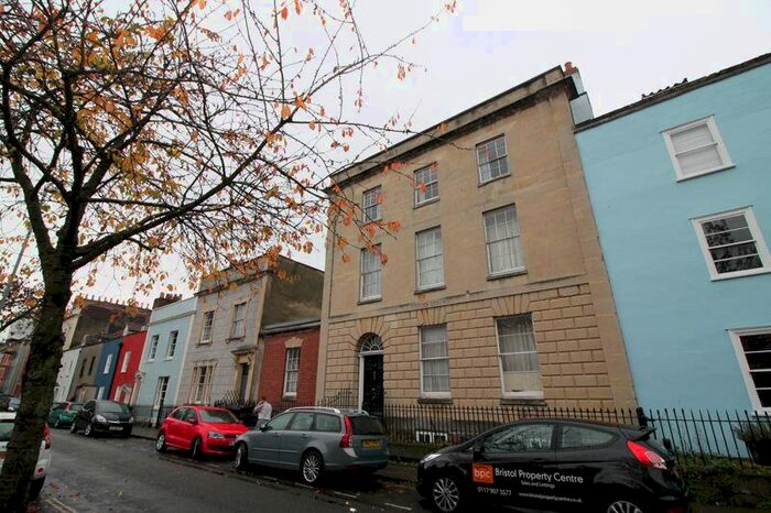 2 Bedroom Apartment To Rent In Kingsdown Parade, Kingsdown, BS6