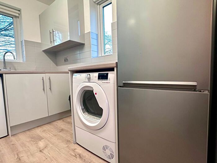 Studio To Rent In Lucerne Close, CB1