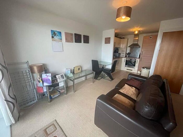 1 Bedroom Flat To Rent In Hansen Court, Heol Glan Rheidol, Cardiff, CF10