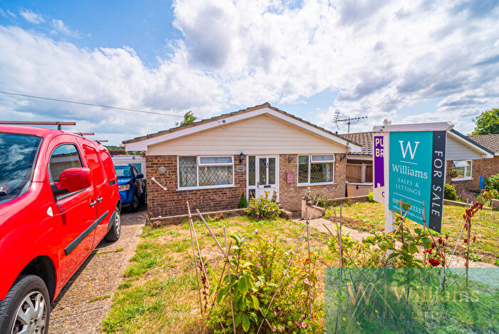 3 Bedroom Detached Bungalow For Sale In Whitehead Crescent, Wootton Bridge, PO33