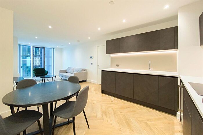 2 Bedroom Apartment To Rent In Elizabeth Tower, M15