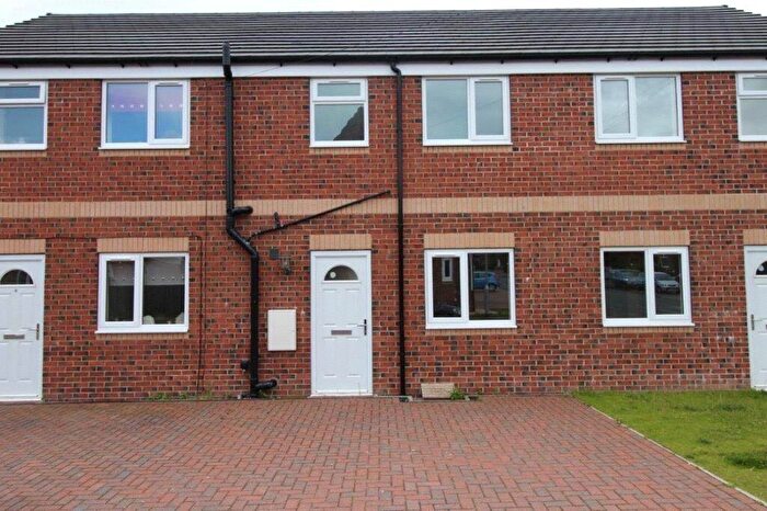 3 Bedroom Terraced House To Rent In Wellington Court, Woodside, Bradford, BD6