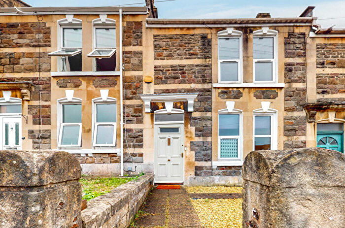 4 Bedroom Terraced House To Rent In Lymore Avenue, BA2