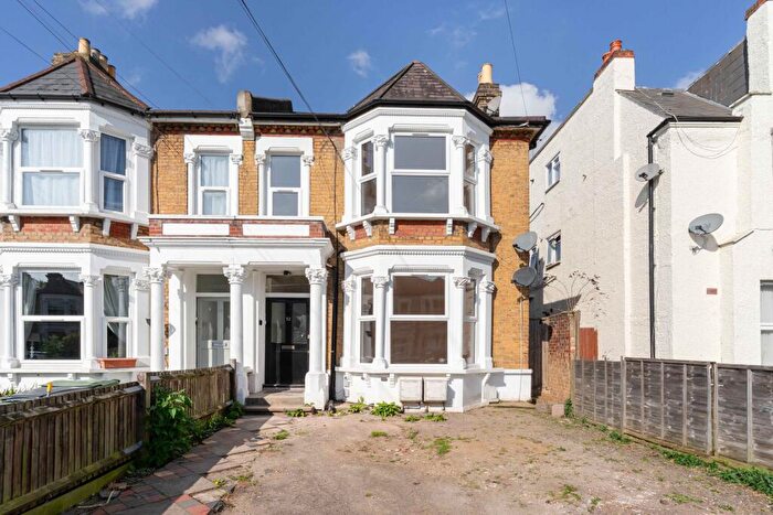 2 Bedroom Flat To Rent In Hurstbourne Road, Forest Hill, London, SE23