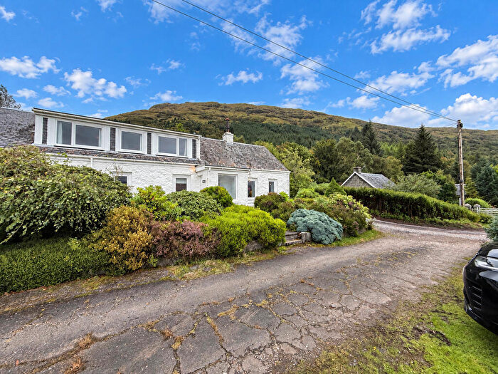 2 Bedroom End Of Terrace House For Sale In Whiterow Cottages, Kentallen, PA38