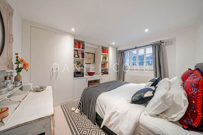 2 Bedroom Flat For Sale In Kennington Lane, London, SE11