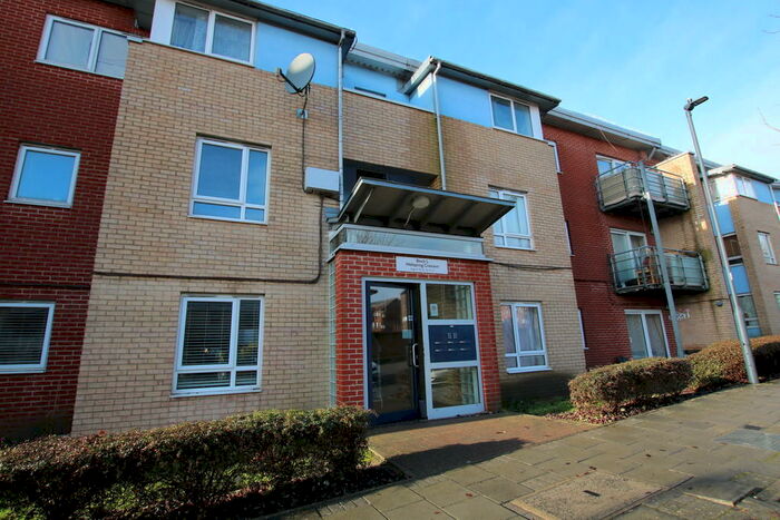 2 Bedroom Ground Flat To Rent In Wellspring Crescent, Wembley, HA9