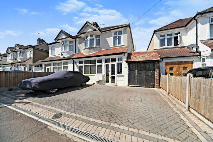 3 Bedroom Semi-Detached House To Rent In Norman Avenue, South Croydon, CR2