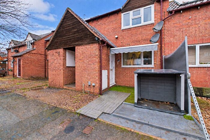 1 Bedroom Maisonette For Sale In Hawthorn Way, Northway, GL20