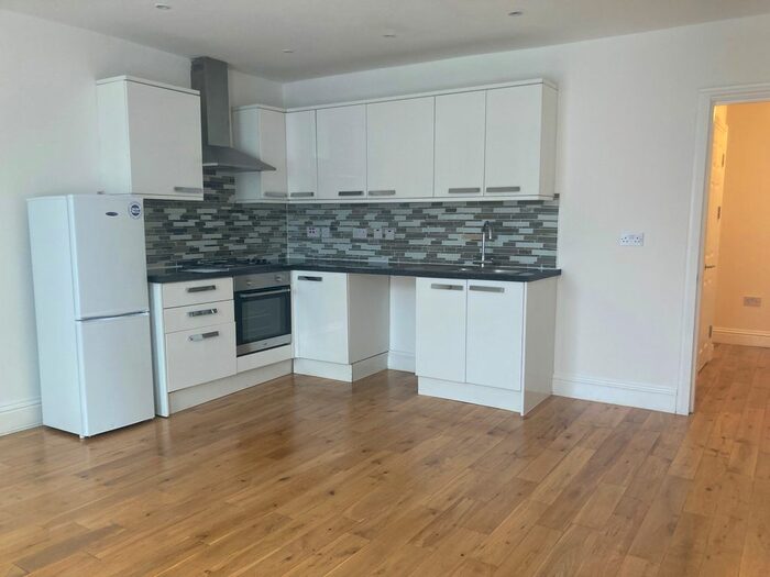 2 Bedroom Flat To Rent In Albert Road, Orpington, BR5