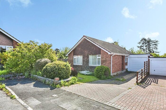 3 Bedroom Bungalow For Sale In Meadow Road, Frome, BA11