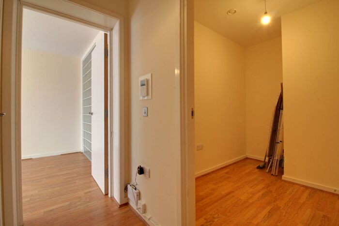 2 Bedroom Flat To Rent In Brindley House, Newhall Street, Birmingham City Centre, B3