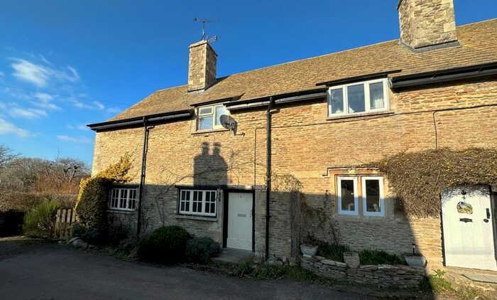 3 Bedroom Semi-Detached House For Sale In Fyfield, Lechlade, Gloucestershire, GL7