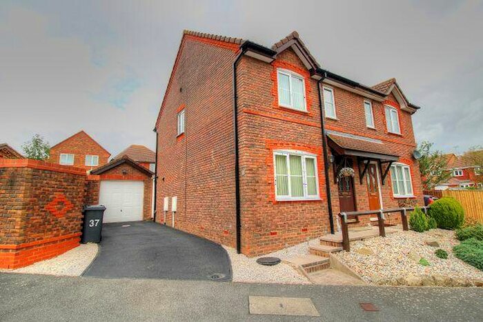 3 Bedroom Semi-Detached House To Rent In Wellsbourne Road, Stone Cross, Pevensey, BN24
