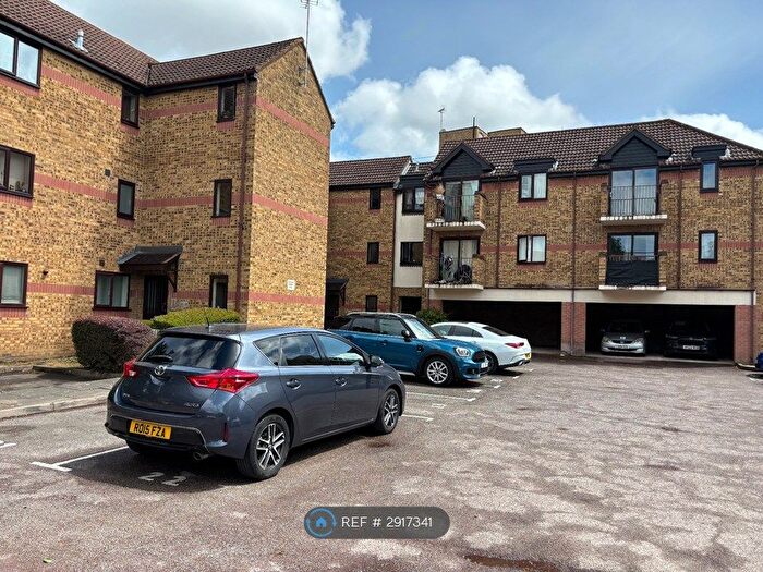 1 Bedroom Flat To Rent In Bentinck Road, West Drayton, UB7