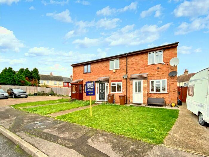 2 Bedroom Terraced House To Rent In Damien Close, Chatham, ME4
