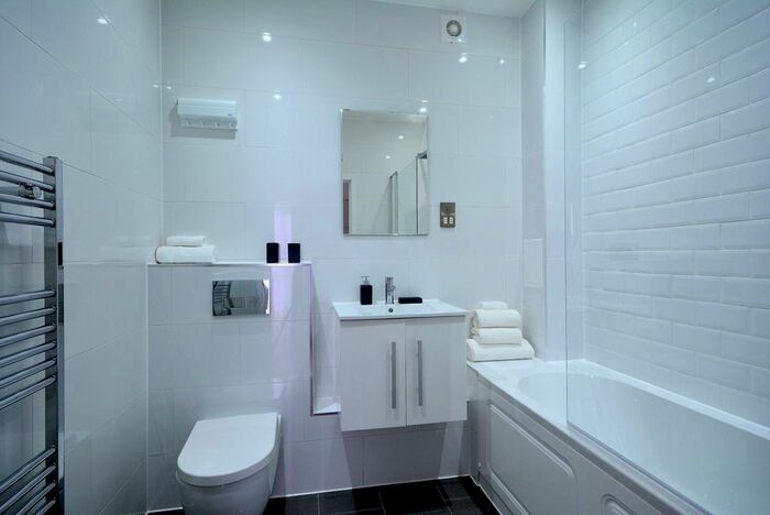 1 Bedroom Flat To Rent In Thessaly Road, Nine Elms, London, SW8