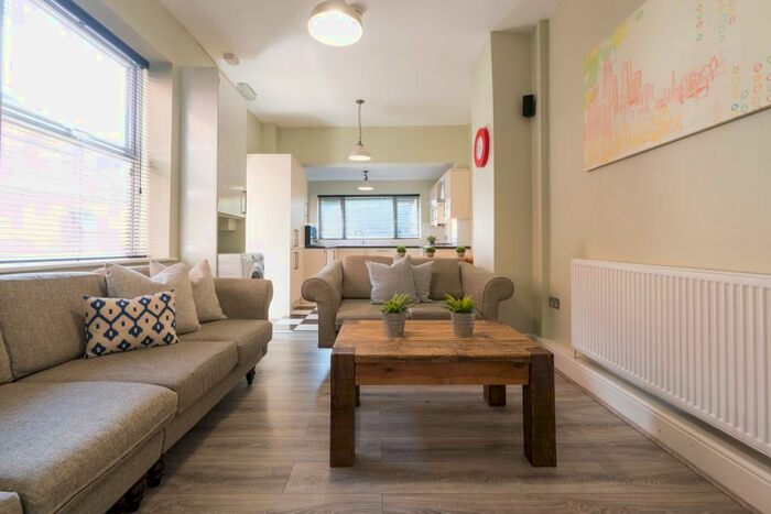 6 Bedroom Terraced House To Rent In York Road, Loughborough, LE11