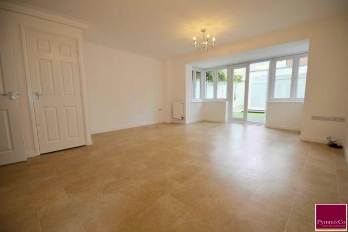 4 Bedroom Town House To Rent In Dolphin Road, Norwich, NR5