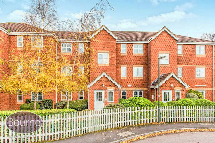 2 Bedroom Apartment To Rent In Woodfield Road, Thames Ditton, KT7