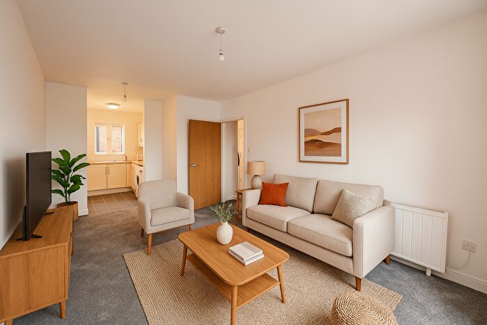 2 Bedroom Apartment To Rent In Trivett Square. Lace Market, NG1