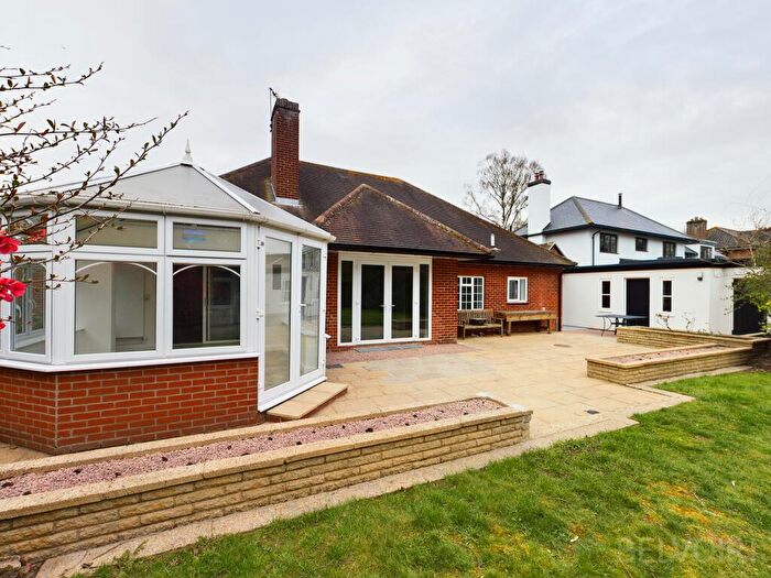 4 Bedroom Detached Bungalow To Rent In Hardwick Lane, Bury St Edmunds, IP33
