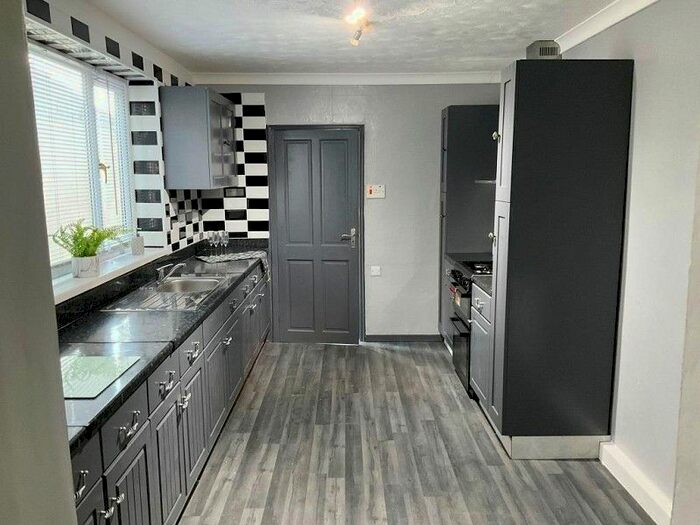 3 Bedroom Terraced House To Rent In Pemberton Street, Llanelli, Carmarthenshire., SA15