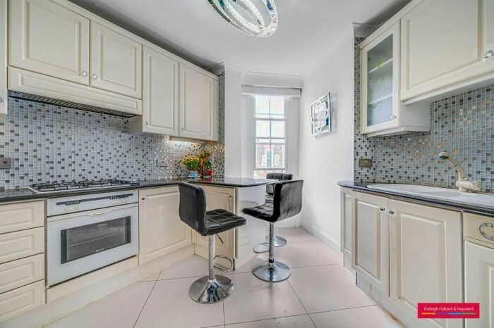 4 Bedroom Flat To Rent In Fitzjames Avenue, London, W14