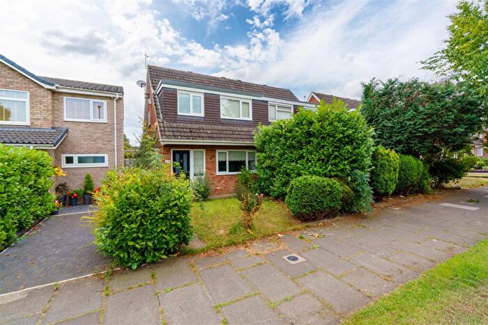 3 Bedroom Semi-Detached House To Rent In Ascot Walk, Kingston Park, NE3