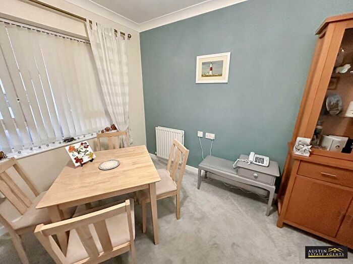 1 Bedroom Bungalow For Sale In Foylebank Way, Portland, Dorset, DT5