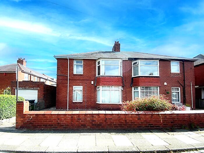 2 Bedroom Apartment For Sale In Lynn Road, Wallsend, NE28