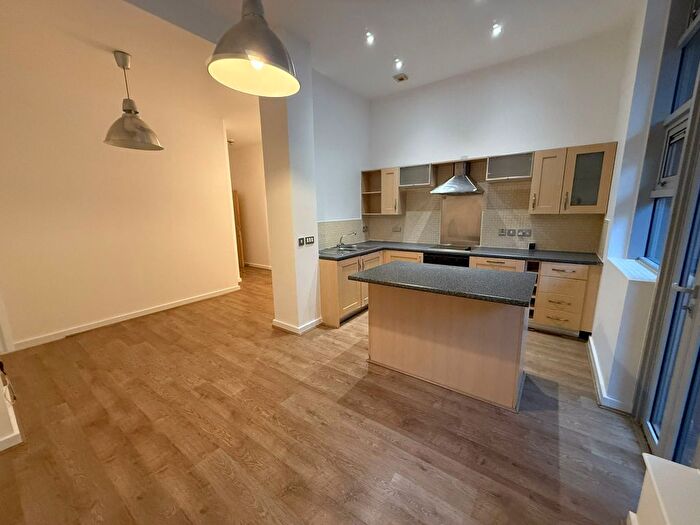 1 Bedroom Flat To Rent In Platinum Apartments, Branston Street, B18