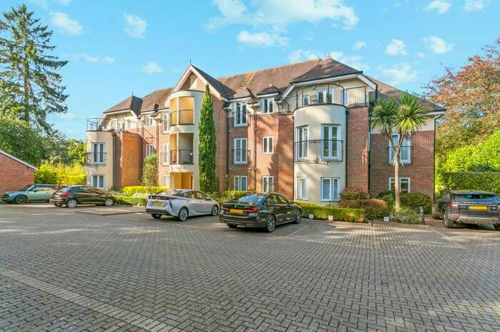 3 Bedroom Penthouse Flat To Rent In Fairfield House, London Road, Ascot, Berkshire, SL5