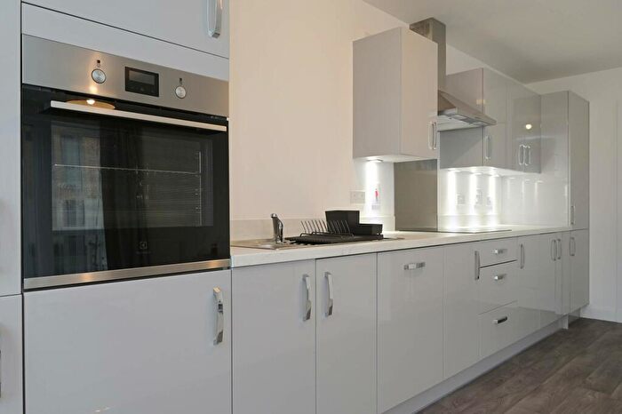 2 Bedroom Flat For Sale In Flat, Cunningham Square, Portobello, Edinburgh, EH15