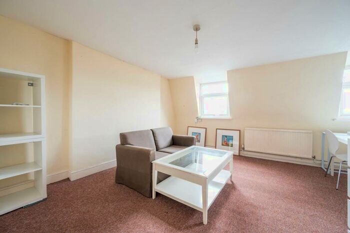 1 Bedroom Flat To Rent In Hackney Road, Hackney, London, E2