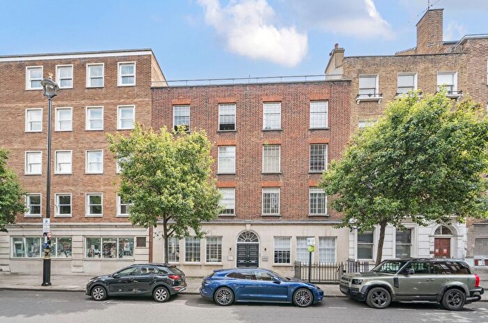 2 Bedroom Flat To Rent In Devonshire Street, London, W1G