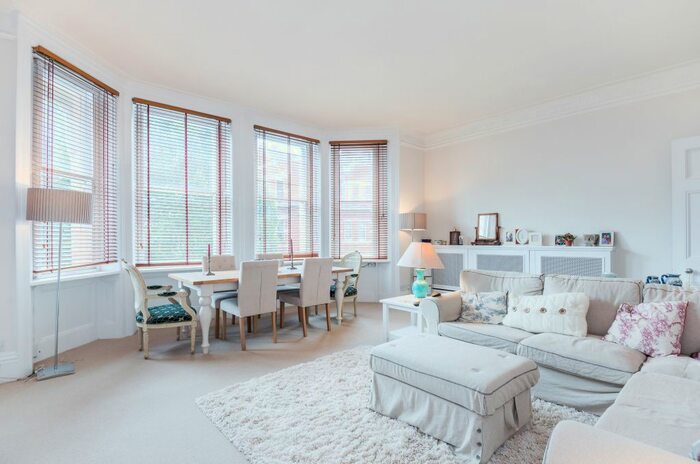 3 Bedroom Flat To Rent In Trebovir Road, London, SW5